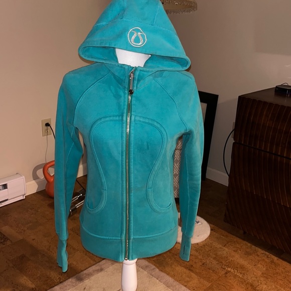 Jackets & Blazers - Aqua LULULEMON Scuba jacket Full Zip! Awesome condition. Size XS